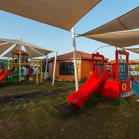 אתר נופש Akpalace 5*