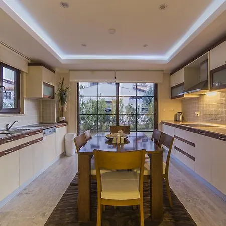 אתר נופש Akpalace 5*