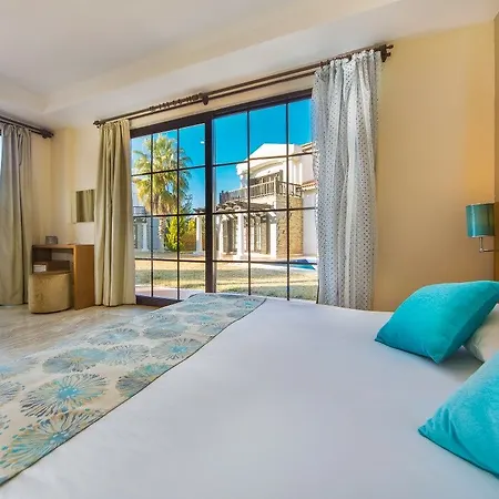 Resort Akpalace