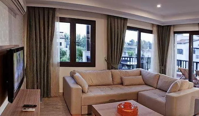 Akpalace منتجع 5*