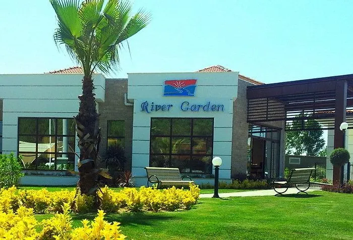 منتجع Akpalace 5*