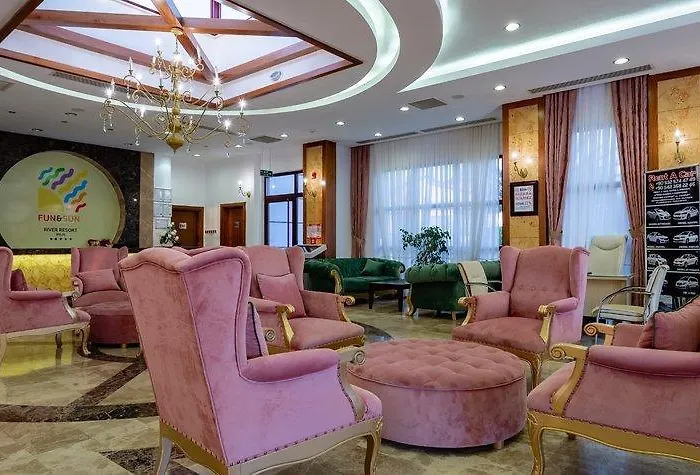 منتجع Akpalace بيليك