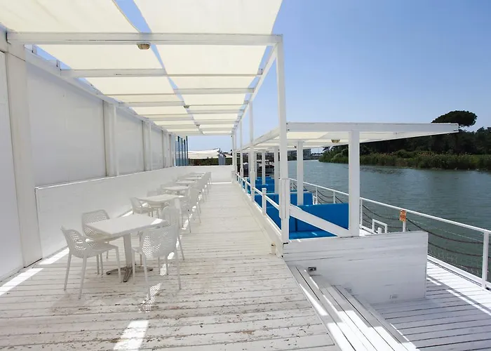 Akpalace منتجع 5*