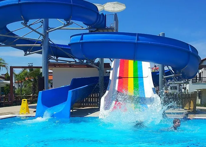 منتجع Akpalace بيليك