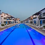 Akpalace بيليك